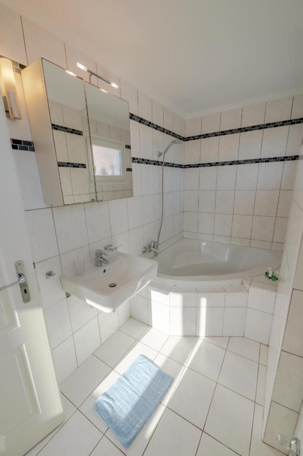 Botzoris Apartments Сідарі Екстер'єр фото